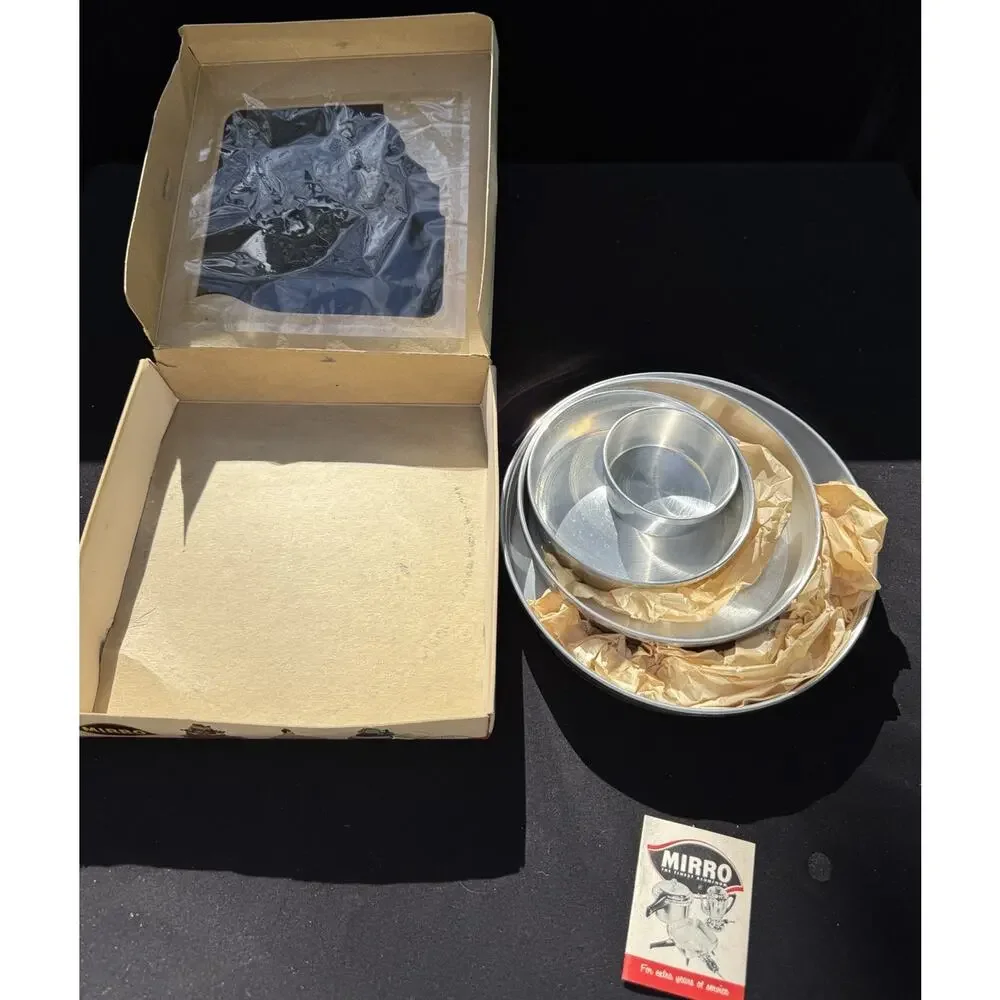 Vintage Mirro 4-Tier Cake Pan Set FT-902 Original Box Mid Century Wedding Cake